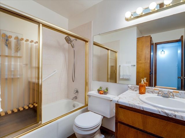 382 Catherine, White Rock, NM 87547