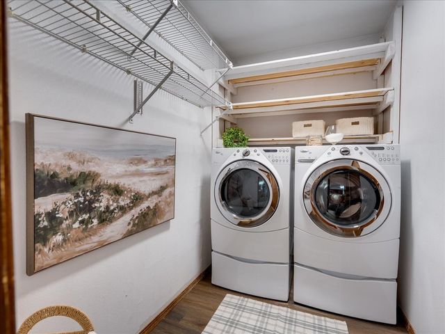 382 Catherine, White Rock, NM 87547