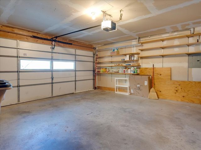 382 Catherine, White Rock, NM 87547