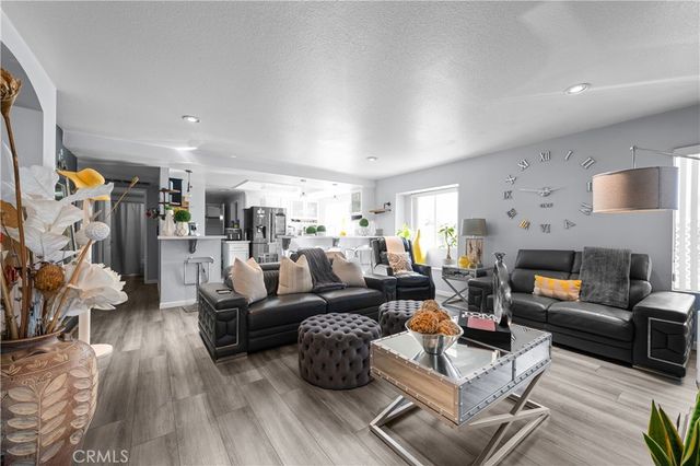 44519 Shadowcrest, Lancaster, CA 93536