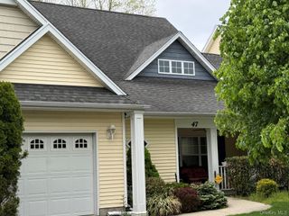 47 Stoneleigh Drive, Riverhead, NY 11901