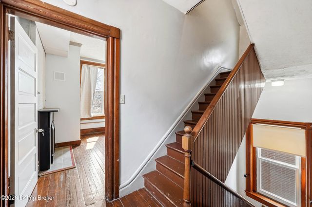 335 E St Catherine St, Louisville, KY 40203