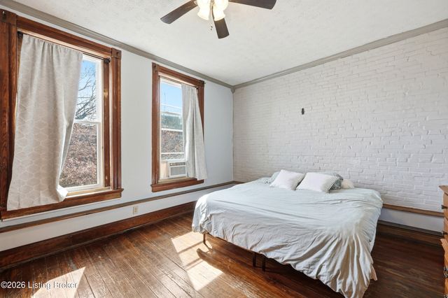 335 E St Catherine St, Louisville, KY 40203