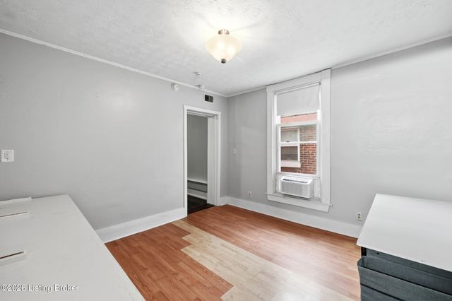 335 E St Catherine St, Louisville, KY 40203