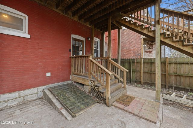 335 E St Catherine St, Louisville, KY 40203