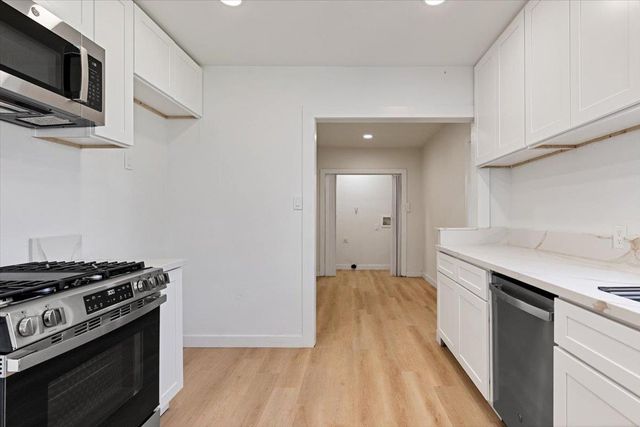 3127 Valencia Way, Sacramento, CA 95825