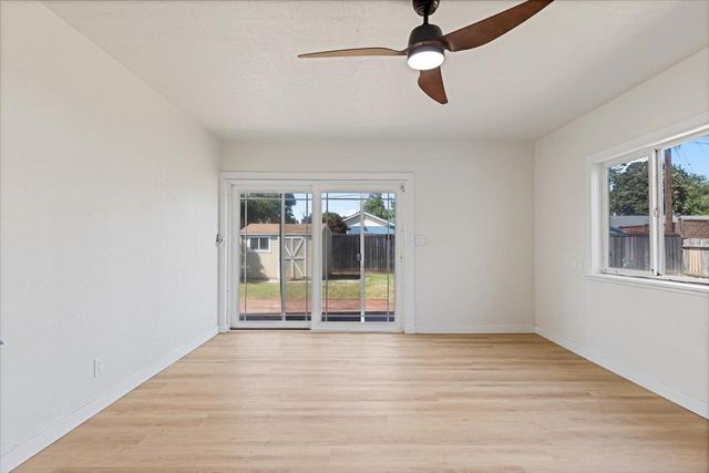 3127 Valencia Way, Sacramento, CA 95825