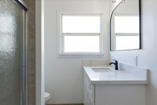 3127 Valencia Way, Sacramento, CA 95825