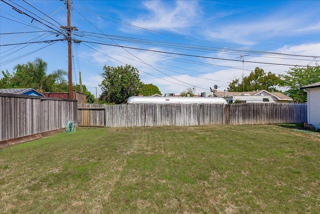 3127 Valencia Way, Sacramento, CA 95825