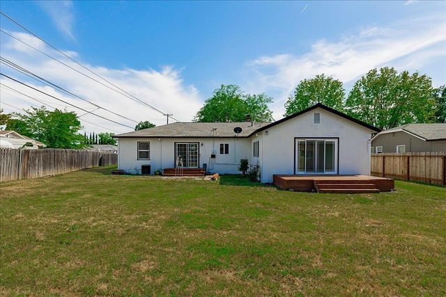 3127 Valencia Way, Sacramento, CA 95825