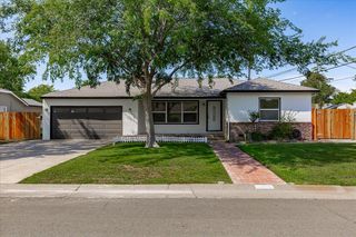3127 Valencia Way, Sacramento, CA 95825