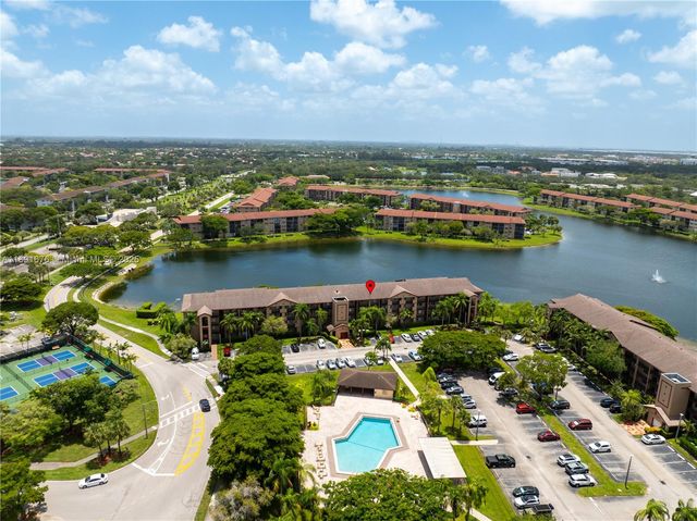 13700 SW 11th St 309A, Pembroke Pines, FL 33027