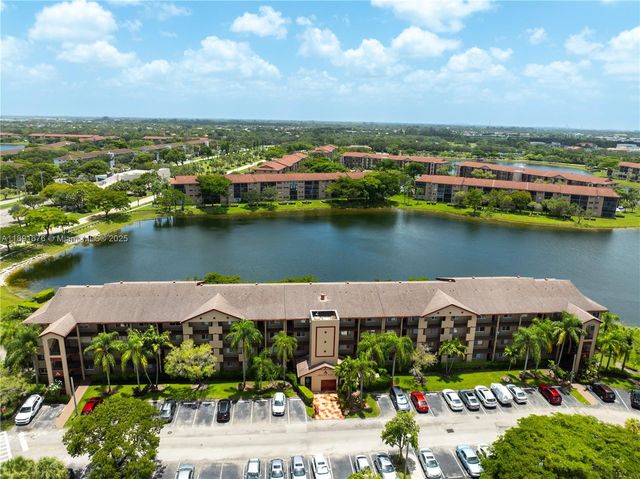 13700 SW 11th St 309A, Pembroke Pines, FL 33027
