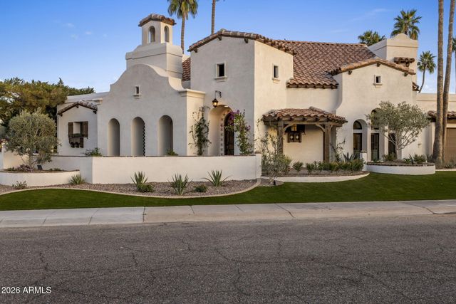 8127 E DEL CAPITAN Drive, Scottsdale, AZ 85258