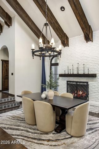 8127 E DEL CAPITAN Drive, Scottsdale, AZ 85258