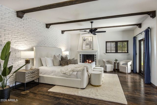 8127 E DEL CAPITAN Drive, Scottsdale, AZ 85258