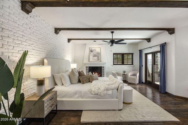 8127 E DEL CAPITAN Drive, Scottsdale, AZ 85258