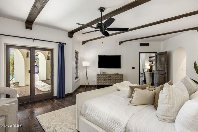 8127 E DEL CAPITAN Drive, Scottsdale, AZ 85258