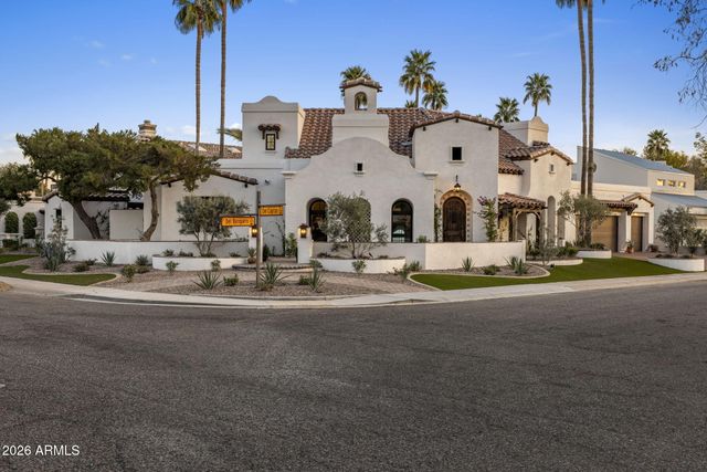 8127 E DEL CAPITAN Drive, Scottsdale, AZ 85258