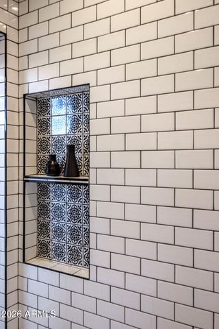 8127 E DEL CAPITAN Drive, Scottsdale, AZ 85258