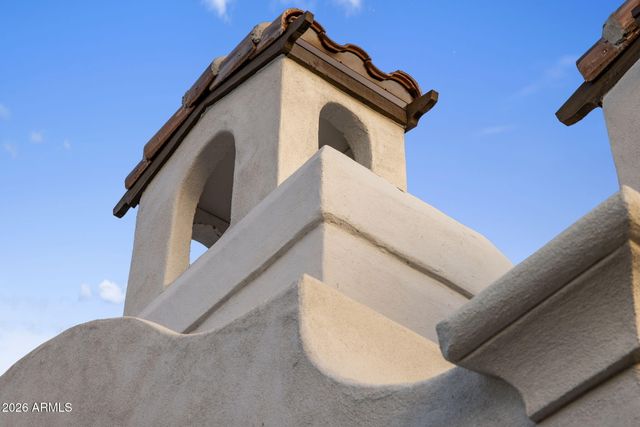 8127 E DEL CAPITAN Drive, Scottsdale, AZ 85258