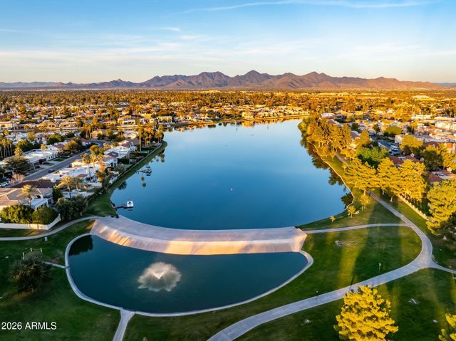 8127 E DEL CAPITAN Drive, Scottsdale, AZ 85258