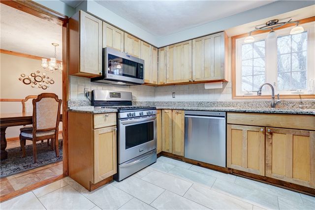49 Brewerton Drive, Ogden, NY 14624