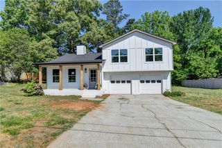 1421 Willow Bend Drive, Snellville, GA 30078