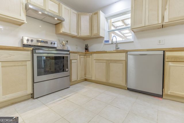 1144 Ridgeway Road, Lafayette, GA 30728