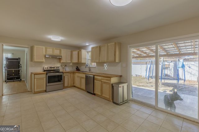 1144 Ridgeway Road, Lafayette, GA 30728