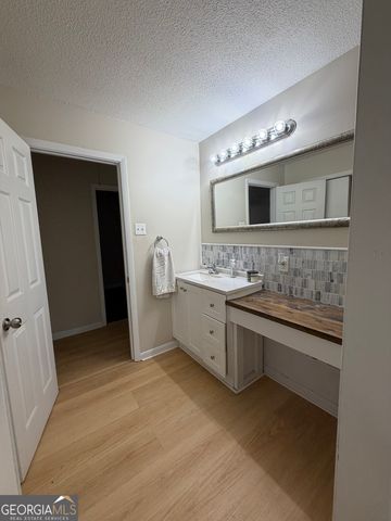 1144 Ridgeway Road, Lafayette, GA 30728