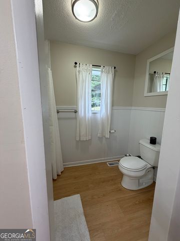 1144 Ridgeway Road, Lafayette, GA 30728