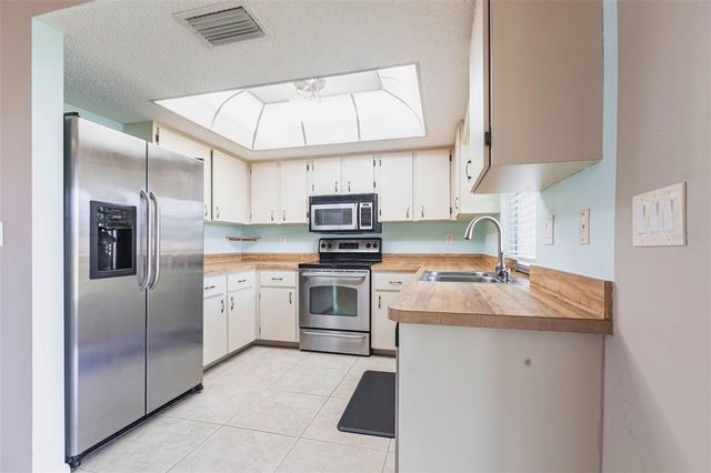 1049 PRESQUE ISLE DRIVE, Port Charlotte, FL 33952
