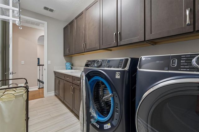 28602 MARSCIANO LANE, Wesley Chapel, FL 33543