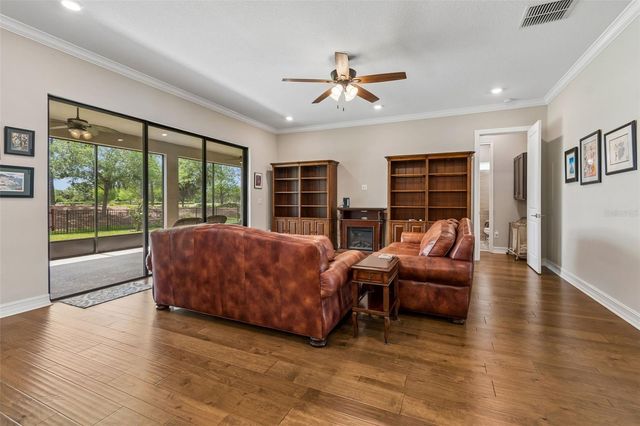 28602 MARSCIANO LANE, Wesley Chapel, FL 33543