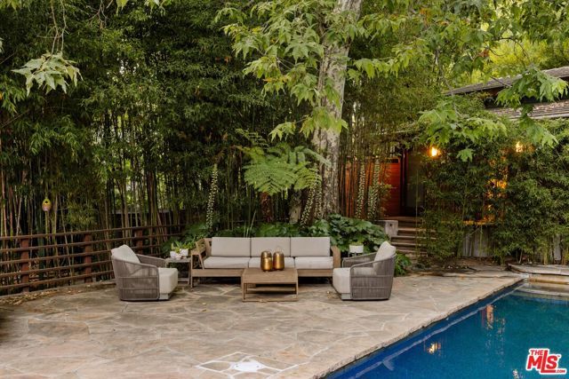 2424 Nichols Canyon Road, Los Angeles, CA 90046