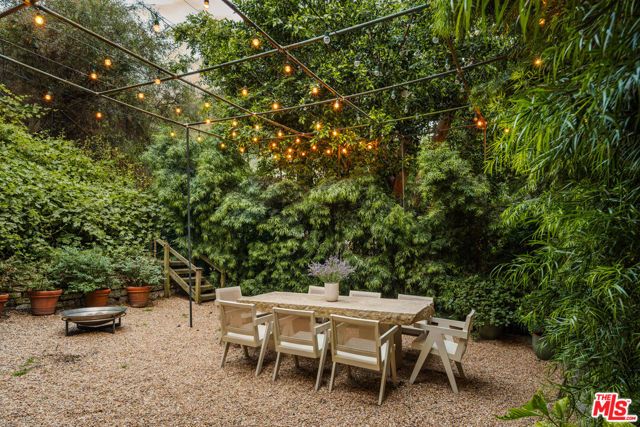 2424 Nichols Canyon Road, Los Angeles, CA 90046