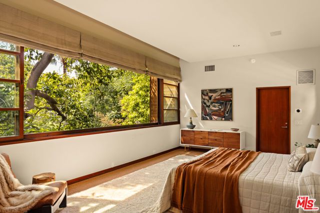 2424 Nichols Canyon Road, Los Angeles, CA 90046