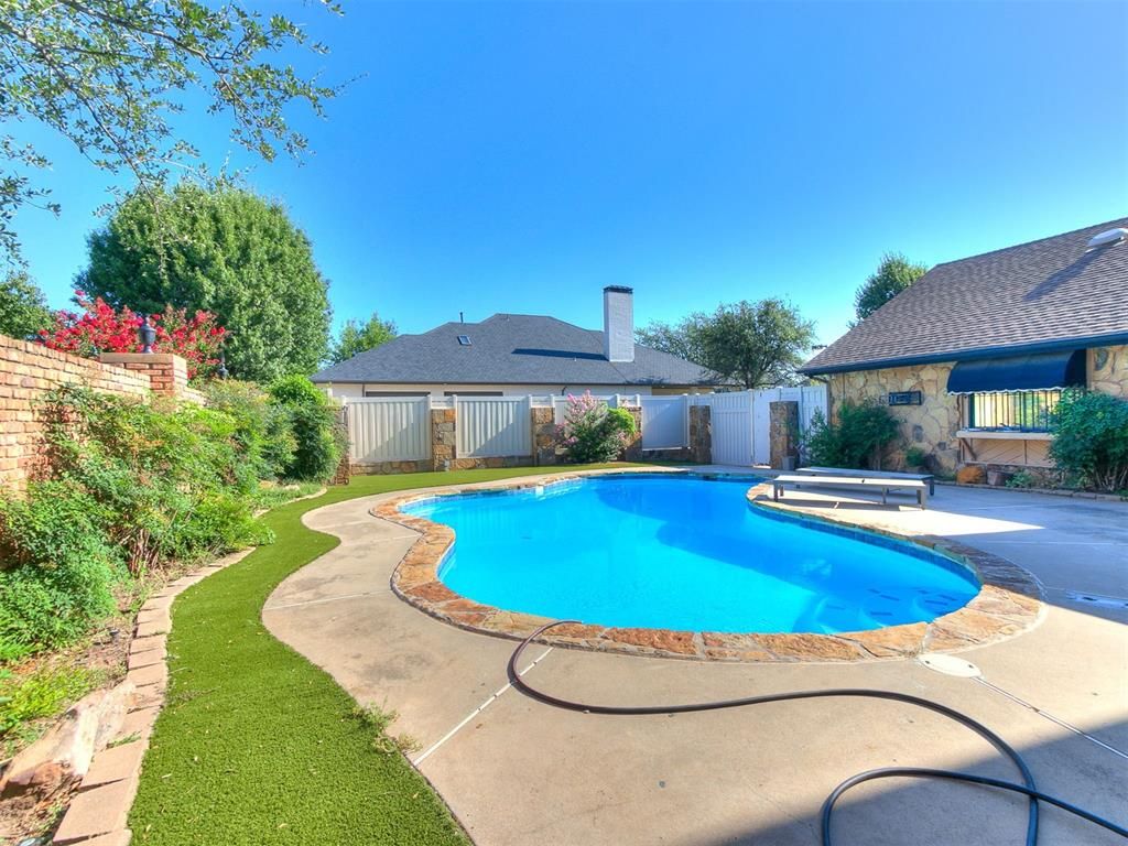 8101 Brownsville Lane, Bethany, OK 73008