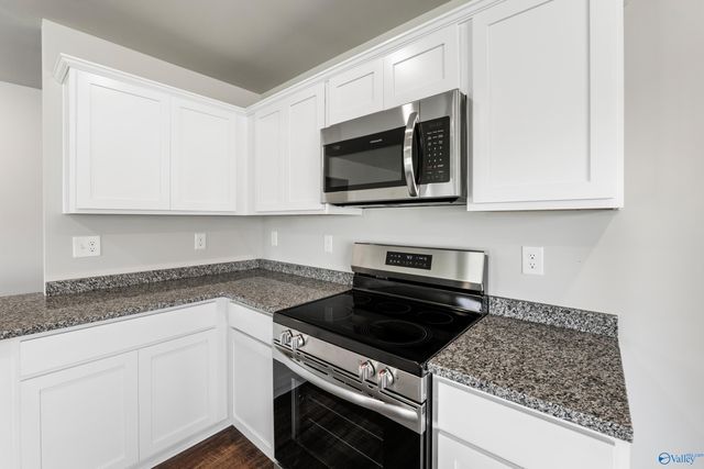 177 Point Cadet Avenue, Toney, AL 35773
