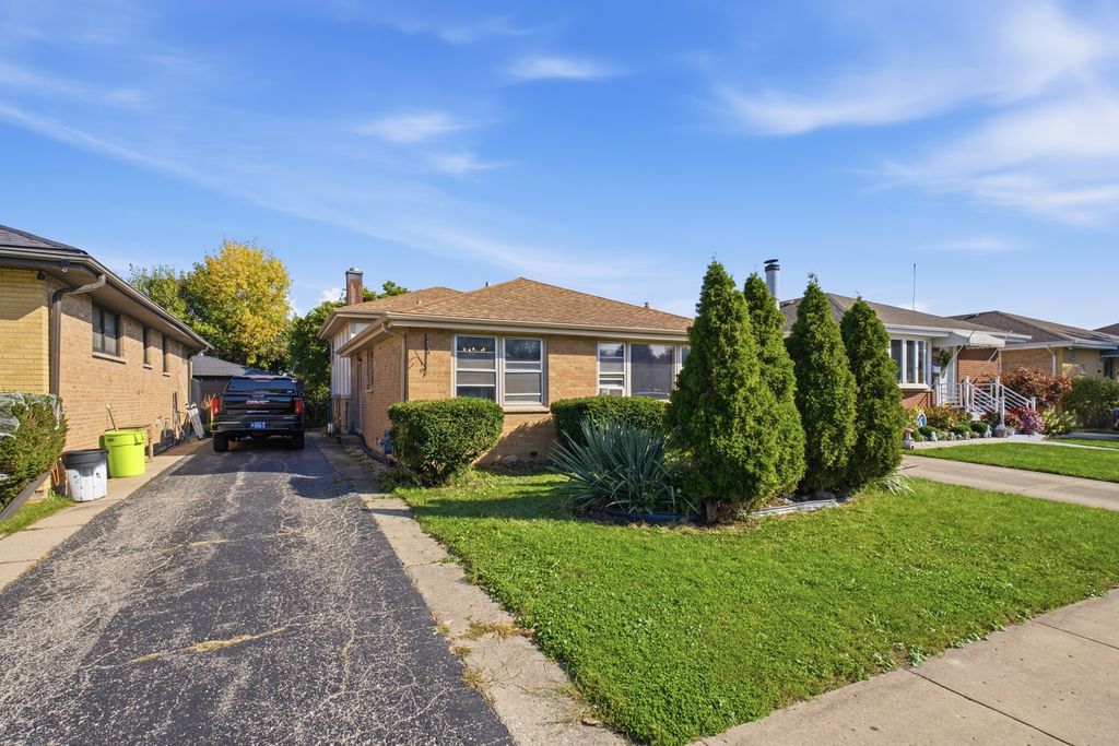 3745 Scott Street, Schiller Park, IL 60176 — exterior