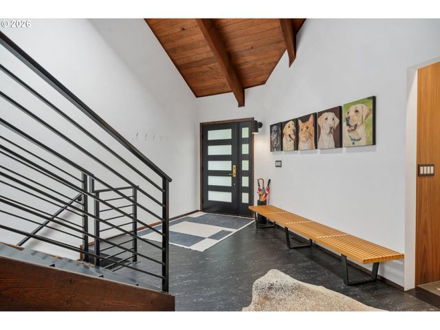 3777 PARKWOOD Way, West Linn, OR 97068