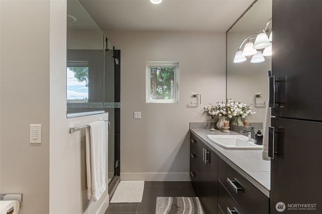 17645 Mclean Road, Mount Vernon, WA 98273