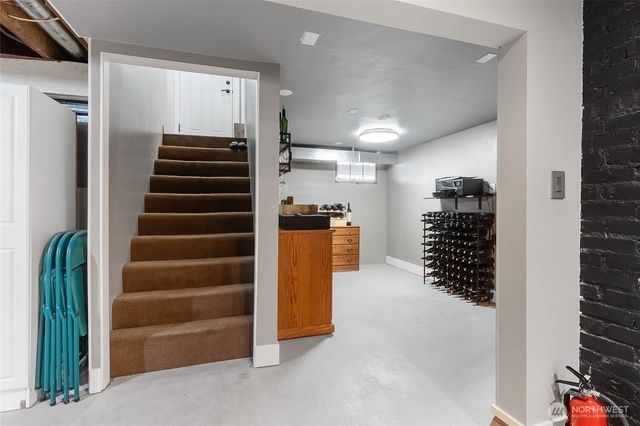 17645 Mclean Road, Mount Vernon, WA 98273
