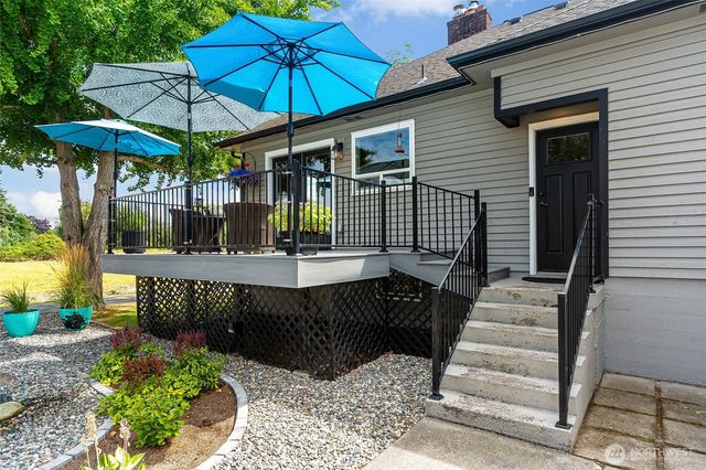 17645 Mclean Road, Mount Vernon, WA 98273