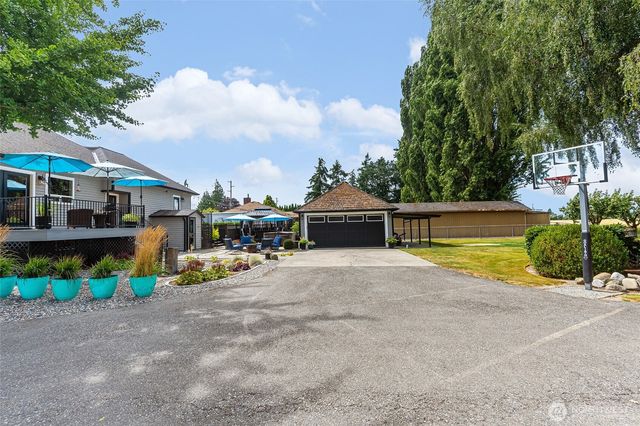 17645 Mclean Road, Mount Vernon, WA 98273
