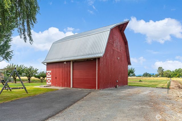 17645 Mclean Road, Mount Vernon, WA 98273