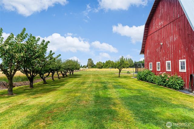17645 Mclean Road, Mount Vernon, WA 98273
