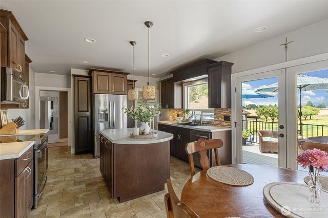 17645 Mclean Road, Mount Vernon, WA 98273