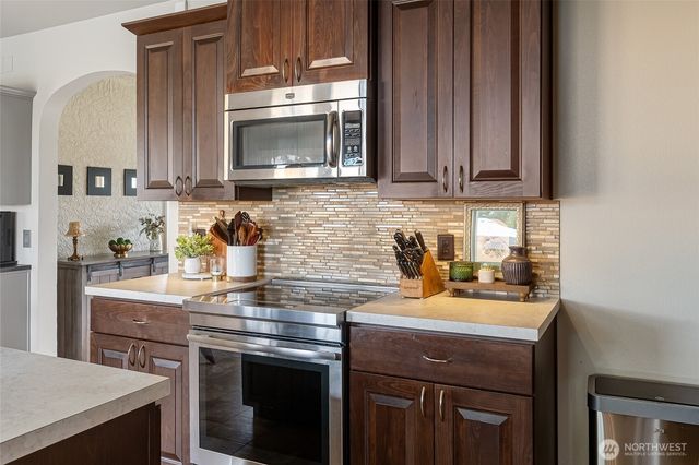 17645 Mclean Road, Mount Vernon, WA 98273